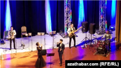 Майса Ниязова и Довран Шаммыев