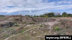 Территория комплекса Мирмекий