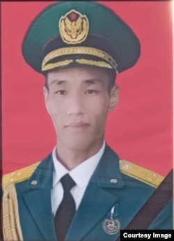 Бейкут Алмаз уулу.