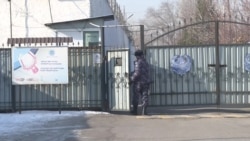  «Сдавливали голову и пинали». 50-летний мужчина рассказал о пытках в полиции  