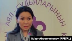 Элвира Сурабалдиева.