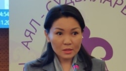 Элвира Сурабалдиева.