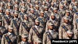 Defilarea militarilor din Garda Revoluției, Iran 