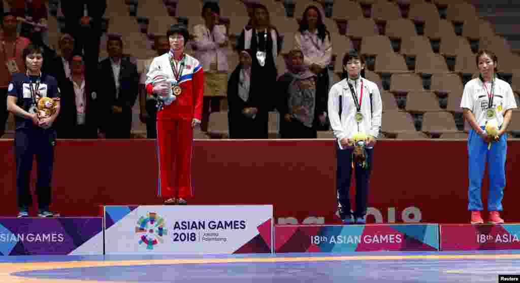 Жұлдыз Ешімова - 30 жаста. Спортшы биыл Будапеште (Венгрия) өтетін әлем чемпионатына қатысады. "Болашақта күресте қалам ба әлде қалмаймын ба әлі шешкен жоқпын. Енді бар ойым алдағы әлем чемпионаты болады" дейді Азия ойындарының күміс жүлдегері.&nbsp;