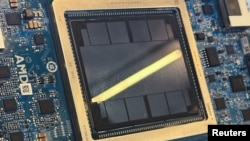 یکی از تراشه‌های هوش مصنوعی ساخت ای‌آم‌دی