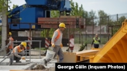 În 2024 au fost depistați puțin peste 3.000 de lucrători fără contract de muncă. În realitate, numărul muncitorilor „la negru” în R. Moldova este de, cel puțin, zece ori mai mare.