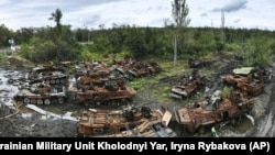 Украинадагы сугышта юк ителгән Русия хәрби техникасы. Архив фотосы