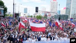 У Варшаве прайшлі маршы ў падтрымку кандыдатаў на выбарах прэзыдэнта. ФОТА