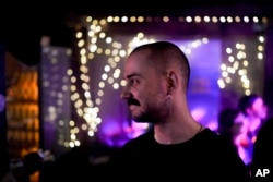 Рапърът Отой