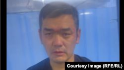 Эрмек Эрматов (скриншот с видео на Facebook-странице Кадырбека Атамбаева).