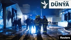 Ukrainada halas edijiler Russiýanyň uran soňky zarbalarynyň ýetiren weýrançylyklaryny aradan aýyrmaga gatnaşýarlar.