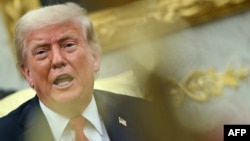 ԱՄՆ նախագահ Դոնալդ Թրամփը ՆԱՏՕ-ի գլխավոր քարտուղար Մարկ Ռյուտեի հետ հանդիպման ժամանակ, Սպիտակ տուն, Վաշինգտոն, 14-ը հուլիսի, 2025թ.