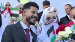 د غزې کنډوالو کې ډله ييزه ودونه شوي دي
