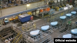 Кумтөрдүн начар иштеши өнөр жай тармагынын 34%, кайра иштетүү тармагынын  46% төмөндөөсүнө алып келди.