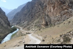 Тегирмеч жайлоосуна кеткен жол.