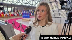 Міністерка Швеції у справах ЄС Джессіка Розенкранц дає інтервʼю Радіо Свобода на полях саміту ЄС. Брюссель, Бельгія, 18 грудня 2025 року