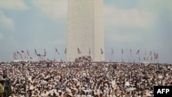 "Марш бедняков", направленный на борьбу с бедностью и безработицей, начал организовывать Мартин Лютер Кинг, но после его убийства акция была продолжена его соратниками, Вашингтон, 19 июня 1968 года.