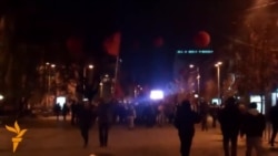 Vetëvendosje feston fitoren në Prishtinë