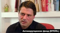 Стопкадър от втората част на разследването на АКФ „Холдингът на Чичко Тревичко“, публикувана на 2 юни 2025 г. На снимката е Веселин Тодоров, бивш мениджър на фирма от холдинга на Христо Ковачки.