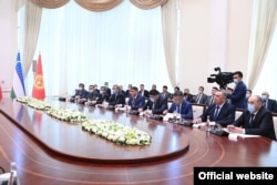 Кыргызская делегация на переговорах в Ташкенте. 24 марта 2021 года.