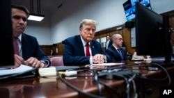 Donald Trump în prima zi a primului proces penal al unui fost președinte american. 15 aprilie 2024