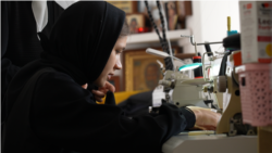 (Video) Între două lumi: studenta care s-a retras la mănăstire