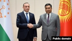 Хоким Холикзода жана Данияр Амангелдиев.