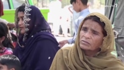 د پاکستان او هند ترمينځ تر لارې بندېدو وروسته يوشمېر کورنۍ بندې پاتې دي