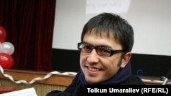 Толкун Умаралиев.