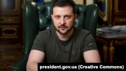 Володимир Зеленський зауважує, що є загроза для кожної з європейських країн, оскільки Росія робить ставку на політичний хаос. 