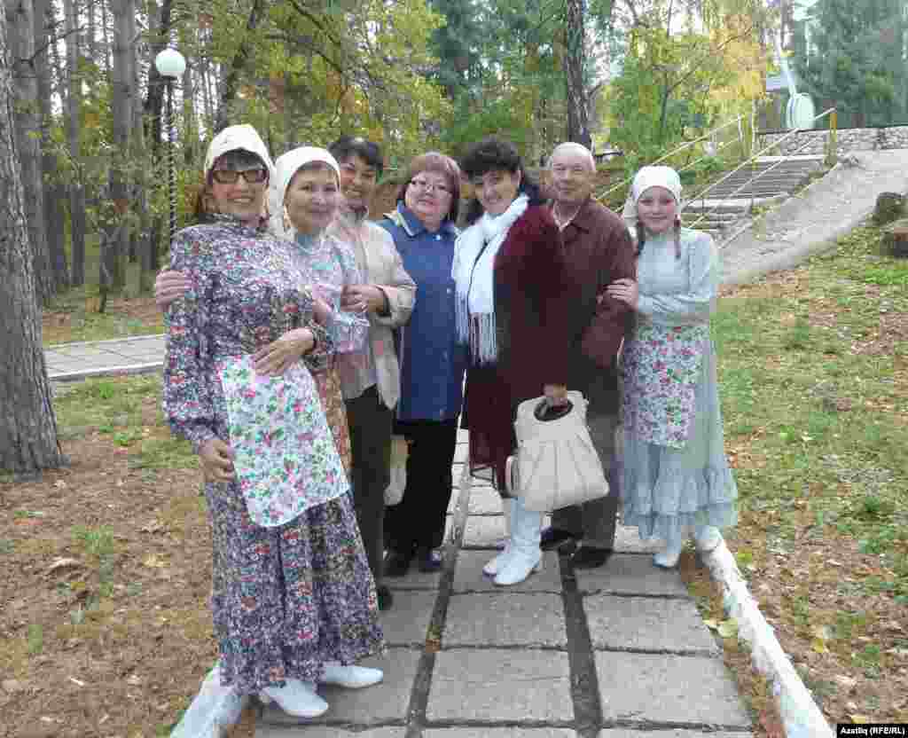 Омскилар "Түгәрәк уен"да