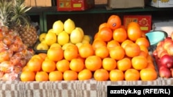 Мөмө-жемиш көрүнөт, өстүргөн дыйкан көрүнбөйт.