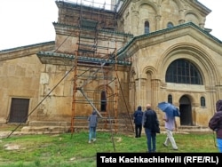 საქართველოს კულტურული მემვიდრეობის დაცვის ეროვნული სააგენტოს ექსპერტები გელათში