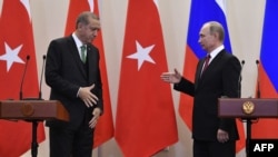 Оьрсийчоь -- Оьрсийчоьнан президент Путин Владимир а,Туркойчоьнан президент ЭрдохIан Реджеп а, Сочи, Стиг. 3, 2017