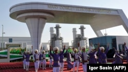 Церемония открытия нового предприятия - электростанции в Мары, Туркменистан, 8 сентября, 2018