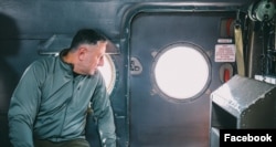 ვახტანგ გომელაური სასაზღვრო პოლიციის ვერტმფრენში