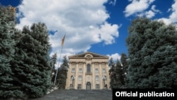 ՀՀ Ազգային ժողովի շենքը