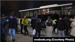 Сустрэча вывезеных з Беларусі праз Украіну у Польшчу палітзняволеных. Варшава, 18 снежня 2025