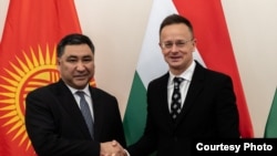 Данияр Амангелдиев жана Петер Сийярто