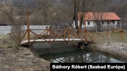 Az ügyben két tanuról derült ki, hogy hamisan tanúskodtak, egy harmadikról meg az, hogy valójában nem láthatott-hallhatott semmit.