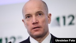 26 травня «Українська правда» повідомила, що новим власником видання став генеральний директор Dragon Capital Томаш Фіала