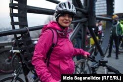 მარიკა ჯამასპაშვილი: „ხანდახან, ალბათ გოგო რომ ვარ და ველოსიპედით დავდივარ გზის ნაპირთან, მანქანები მიახლოვდებიან, მისიგნალებენ ან მაშინებენ. მინდა, რომ ასე აღარ ხდებოდეს.“