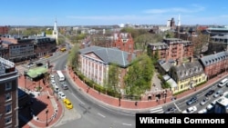 Знаменитый Гарвардский университет в США.