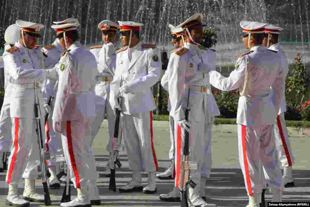 "Тың бол, тыкан бол"