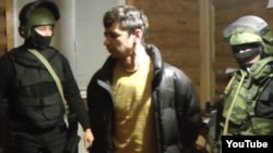 Азат Адиев йортында ФСБ тентү уздыра