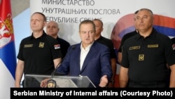 Србија - Ивица Дачиќ, министер за внатрешни работи на Србија, на прес-конференција во Белград по масовните антивладини протести 