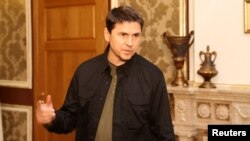 Михайло Подоляк вкотре наголосив, що мандат на продовження переговорів для української переговорної групи узгоджує тільки президент України Володимир Зеленський