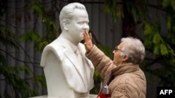 Statua Slobodana Miloševića