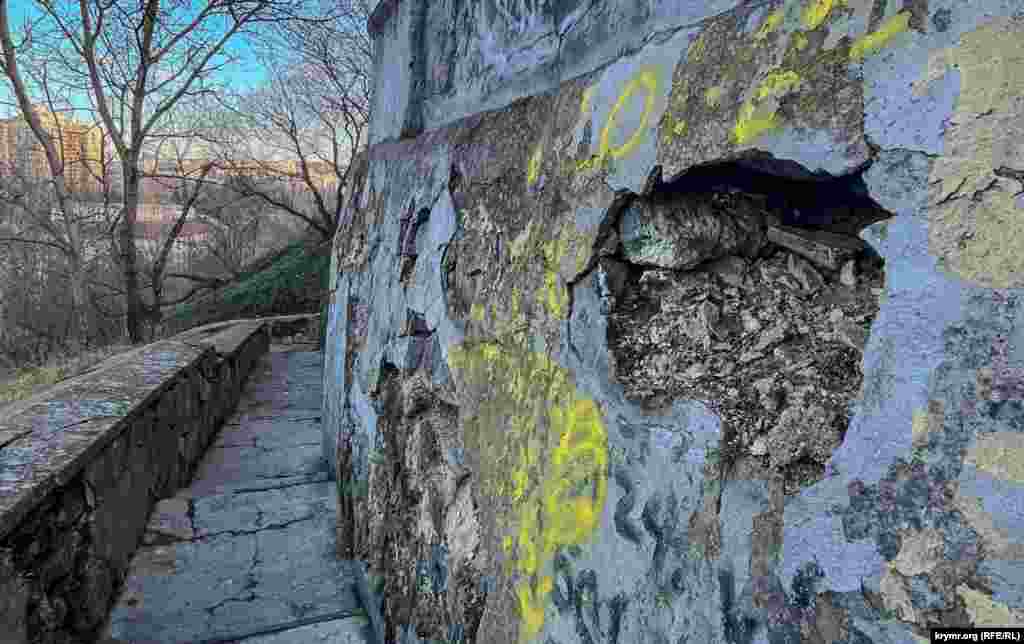 &laquo;Sevgi&raquo; divarı bazı yerlerde pek töküle. Amma bu endi başqa ikâye