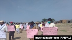 د قبایلي سیمو زده کوونکو د موبایل انټرنېټي خدماتو بحالۍ لپاره احتجاجونه هم کړي ول - انځور له ارشیفه